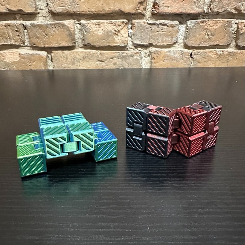 Fidget Cube 3D – ruchoma kostka antystresowa